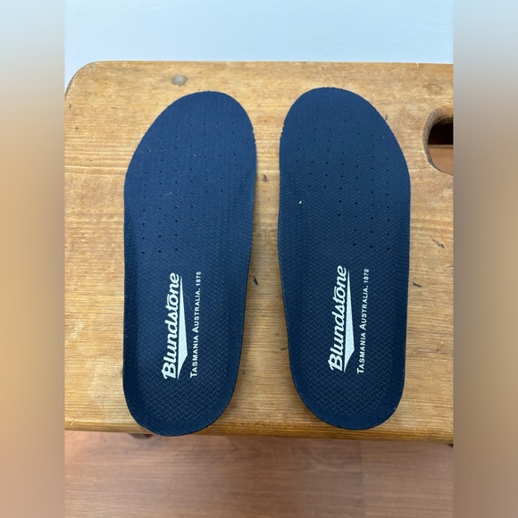 UGG Adirondack Winter Boots - Picture 6 of 9